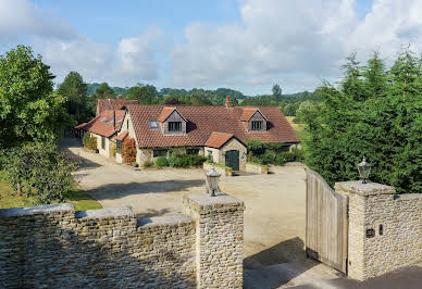 Maison avec jardin et terrasse 2