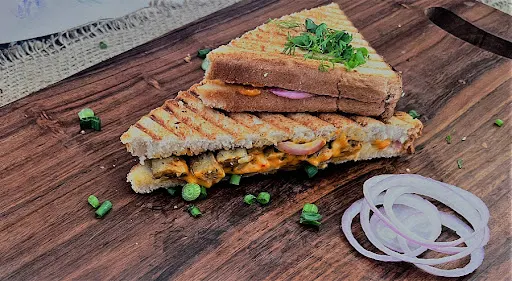 Chicken Keema Grilled Sandwich