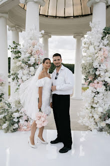 Fotógrafo de casamento Zhanna Kleckaya (zhanusya). Foto de 19 de agosto 2023