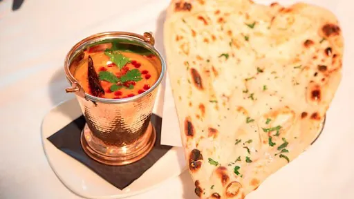 Yellow Dal Tadka With 2 Butter Naan