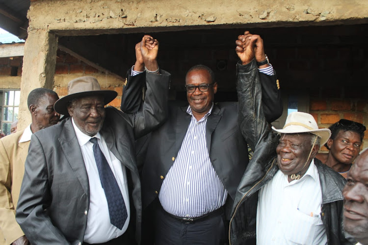 Elders from Rachuonyo, led by Caleb Ouko and Jack Ongiyo, endorse Homa Bay governor aspirant Evans Kidero in Kibiri, Karachuonyo constituency, on April 23, 2022