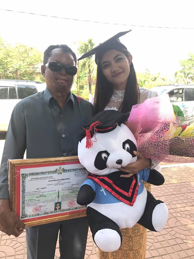 Dù thế nào bố vẫn là vĩ nhân trong lòng con