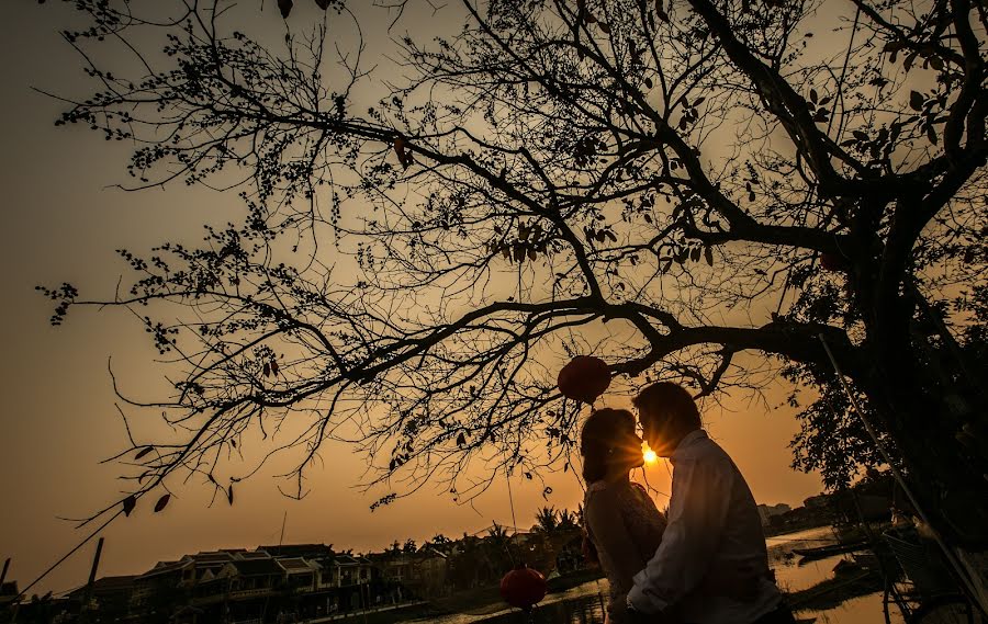 Fotógrafo de casamento Trung Dinh (ruxatphotography). Foto de 8 de março 2016