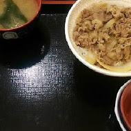 すき家SUKIYA日本平價牛丼