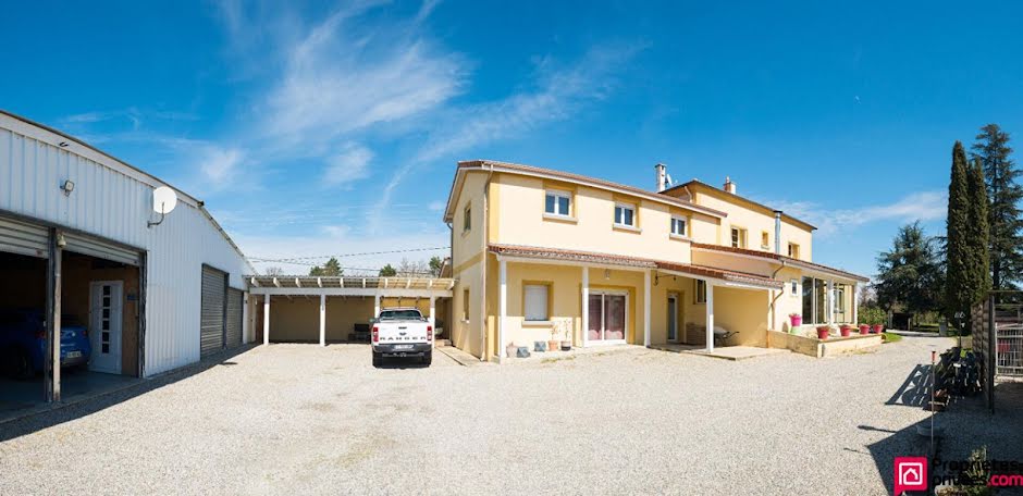 Vente villa 8 pièces 271 m² à Romans-sur-isere (26100), 545 000 €