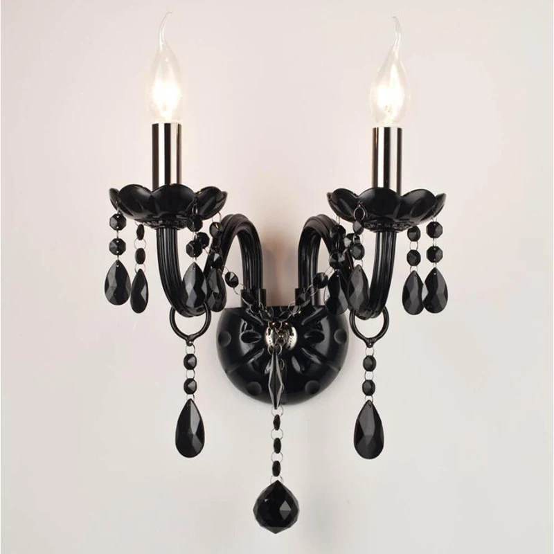 Evropska kristalna zidna lampa za dnevnu sobu i trpezariju, francuski stil. Osvetlite svoj dom elegantnim i sofisticiranim svetlom.