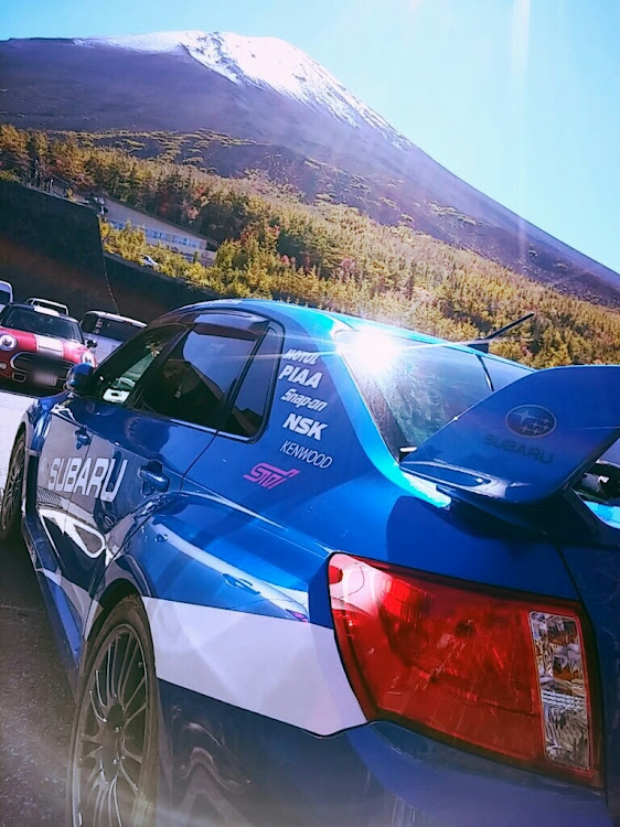 インプレッサ WRX STIのドライブ・富士山と愛車・富士スバルラインに関するカスタム事例の投稿画像1枚目