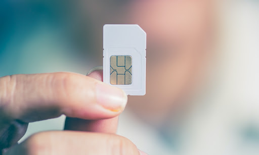 SIM ロックとは？ 他社の SIM を使いたいときに行う解除の手順と注意点