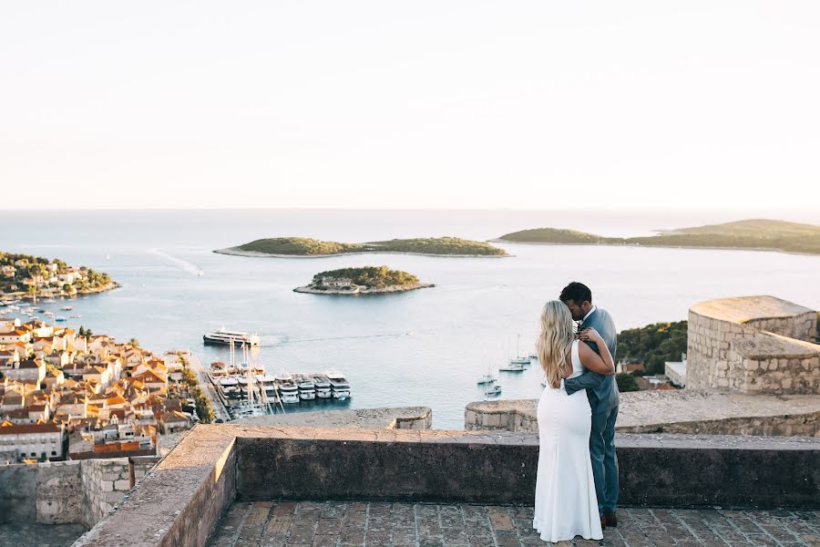 Fotógrafo de casamento Katarina Tati (katarinatati). Foto de 15 de dezembro 2022