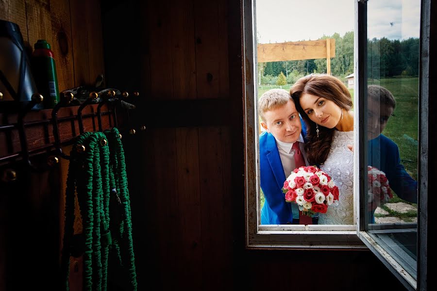 Fotógrafo de casamento Vadim Blagoveschenskiy (photoblag). Foto de 10 de novembro 2016