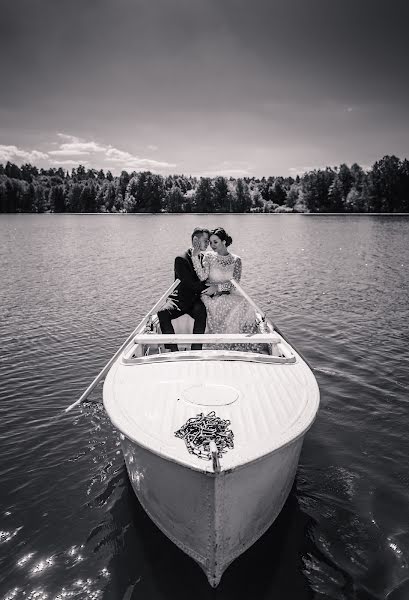 Fotógrafo de casamento Ramil Rama (ram92). Foto de 16 de outubro 2017