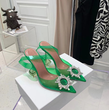 Women's PVC transparent bow pointed toe sandals, stylish and comfortable, perfect for summer fashion and elegant looks.