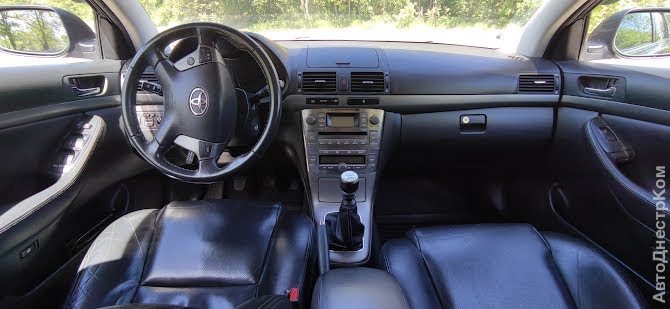 продам авто Toyota Avensis Avensis Wagon II фото 4