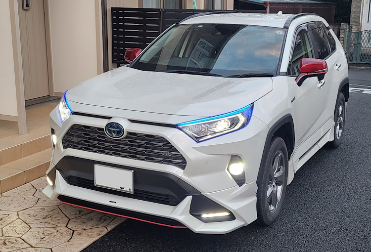 RAV4　右　ドアミラー　MXAA54車種