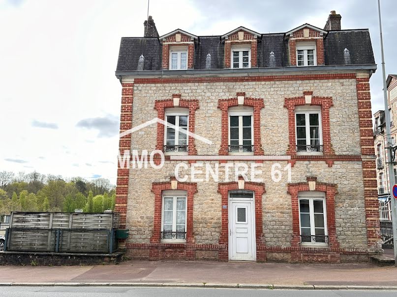 Vente maison 7 pièces 133 m² à Bagnoles-de-l'Orne (61140), 168 500 €