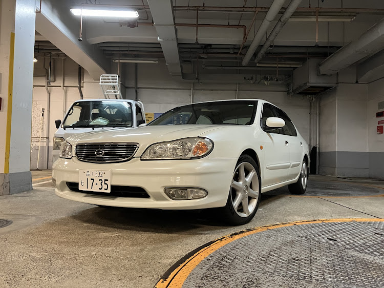 セフィーロの日産・セダン好きと繋がりたい・ドライブスポット・外苑いちょう並木・フロントグリル交換に関するカスタム事例の投稿画像3枚目
