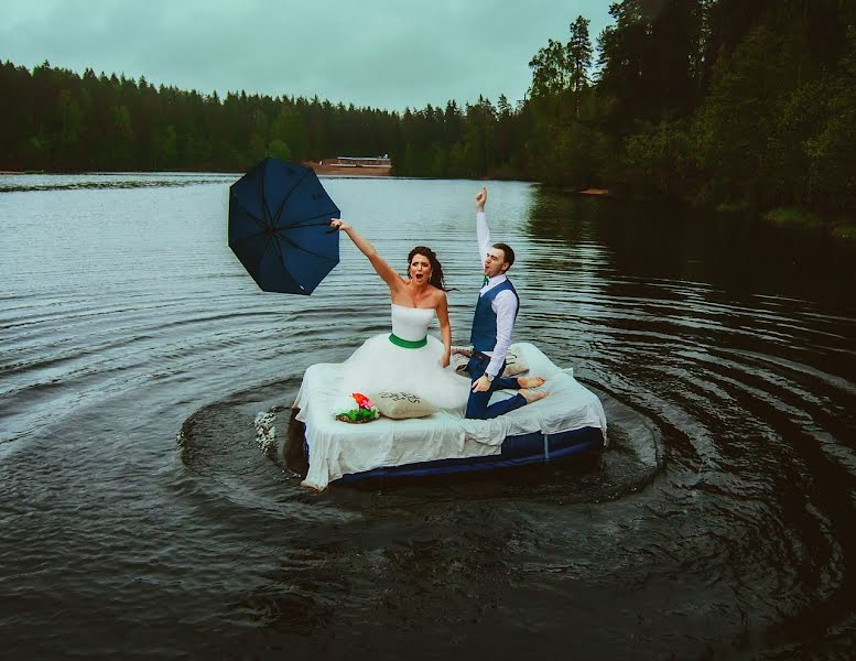 Fotógrafo de casamento Maksim Garibaldi (garibaldi). Foto de 20 de fevereiro 2022