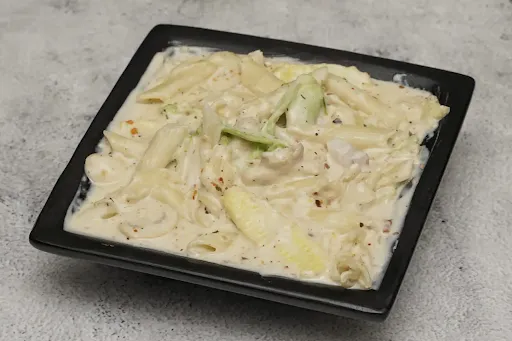 White Sauce Pasta - Veg