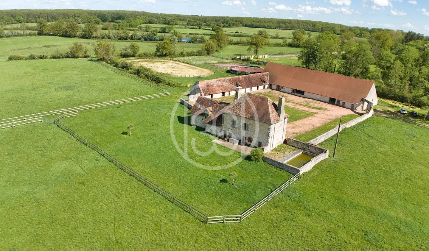 Property with pool Moulins