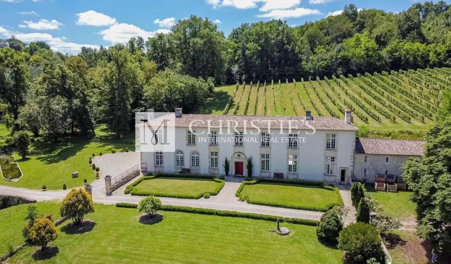 Propriété avec piscine et jardin Saint-Emilion