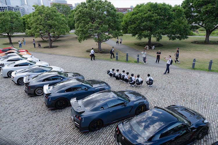 NISSAN GT-Rの赤レンガ倉庫・貸切撮影会・GTR・ferrai・STOに関するカスタム事例の投稿画像8枚目