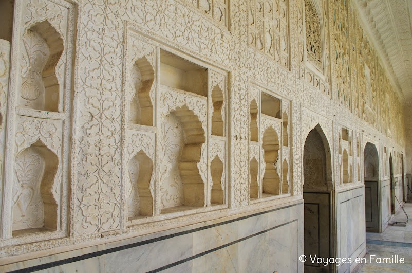 jas mandir, amber fort