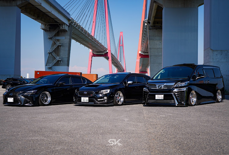 GSのヴェルファイア・レヴォーグ・ジスタンスw5s・ジスタンス鳳凰エディション・マイスターM1に関するカスタム事例の投稿画像1枚目