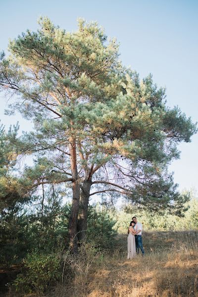 Fotógrafo de casamento Oleg Podyuk (davisdm). Foto de 18 de setembro 2015