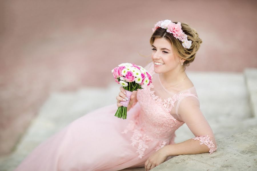 Hochzeitsfotograf Yuliya Medvedeva (photobond). Foto vom 18. Mai 2020