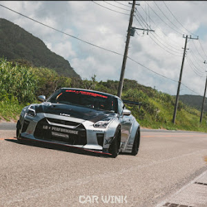 NISSAN GT-R R35