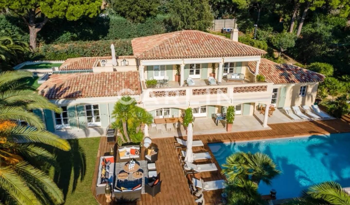 Villa with pool and garden Saint-Tropez