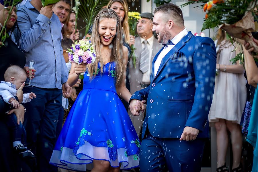 Fotógrafo de casamento Bogdan Preda (lifethrulens). Foto de 8 de maio 2018