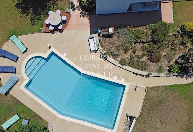 Maison avec piscine en bord de mer 2