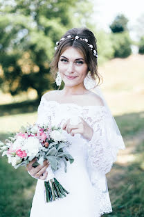 婚礼摄影师Yulya Emelyanova（julee）。2016 7月19日的照片