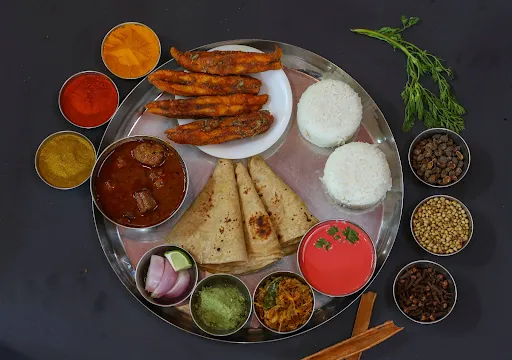 Mori (Little Shark) Thali