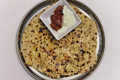 2 Aloo Pyaaz Paratha Combo