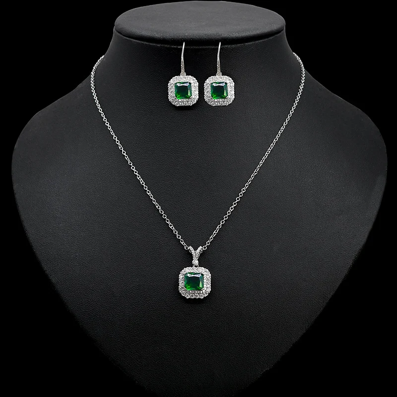 Ensemble Collier et Boucles d'Oreilles en Zirconium Luxe et Lumière Nouvelle, Élégance Éblouissante pour Illuminer Toutes vos Tenues