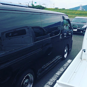 ハイエース