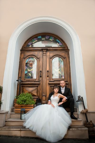 Fotógrafo de casamento Dima Rogoviy (dimarogovyj1994). Foto de 29 de novembro 2017