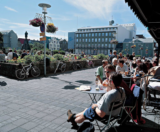 Iceland-Reykjavik-Austurvollur.jpg - Coffee culture! Kicking back in the Austurvollur (eastern field) old town square in the center of Reykjavik, Iceland.