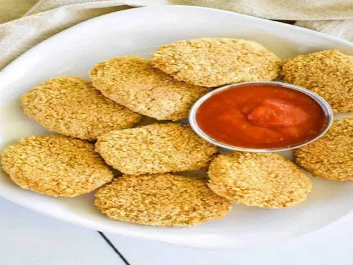 Hummus With Nuggets Platter