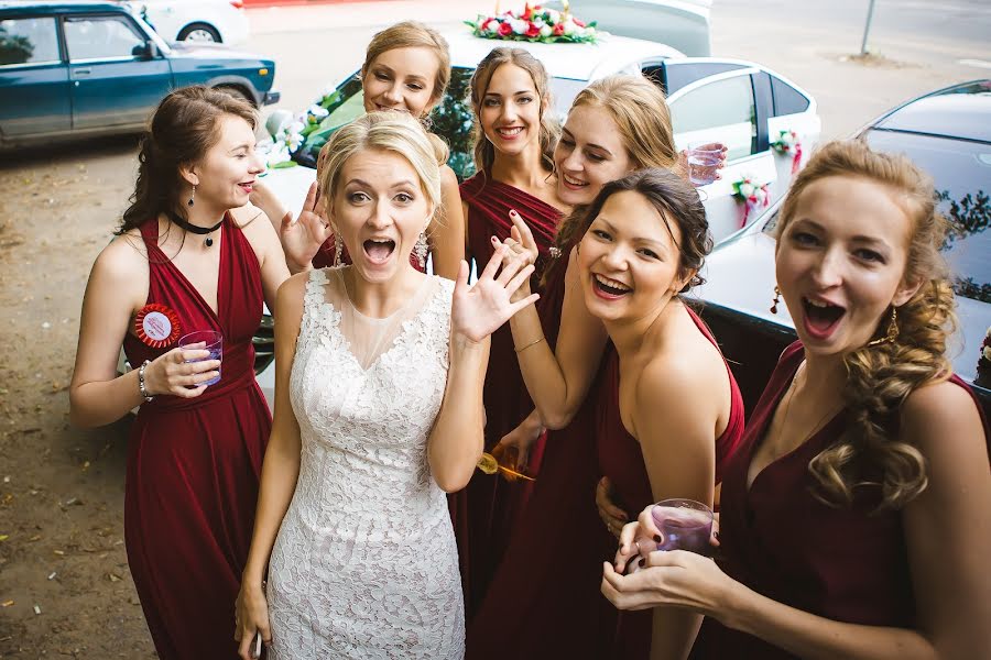 Fotógrafo de bodas Olga Vasileva (olgakapelka). Foto del 10 de abril 2017