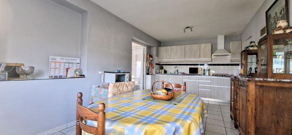 Vente maison 5 pièces 115 m² à Varès (47400), 209 000 €