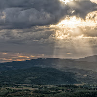 La vita è una grande avventura verso la luce. (Paul Claudel) di 