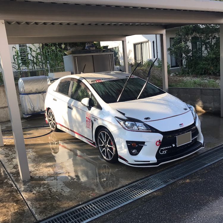 プリウスの暑い、、暑いぞおおお！！・洗車、コーティング・石川県に関するカスタム事例の投稿画像1枚目