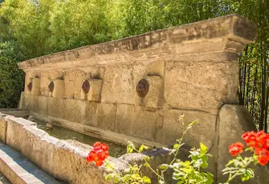 Chambre d"hôte avec terrasse et piscine 20