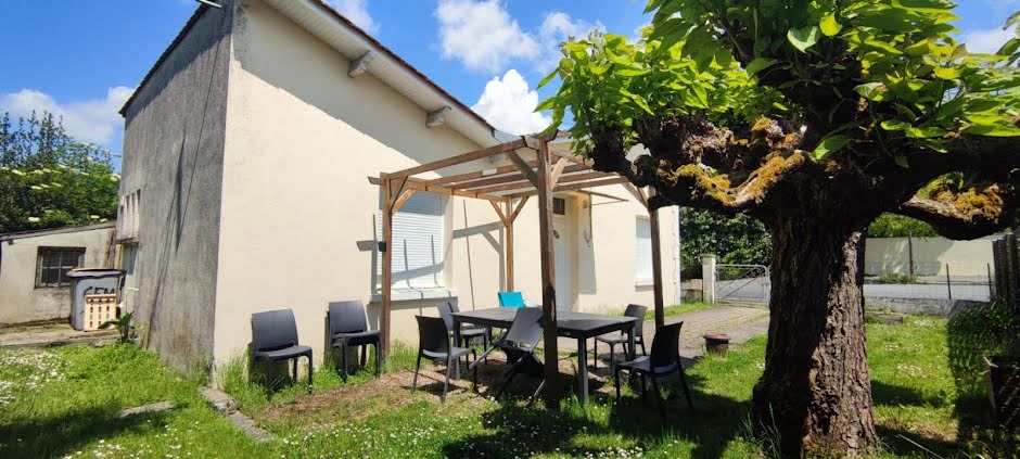 Vente maison 3 pièces 71 m² à Montpon-Ménestérol (24700), 157 000 €