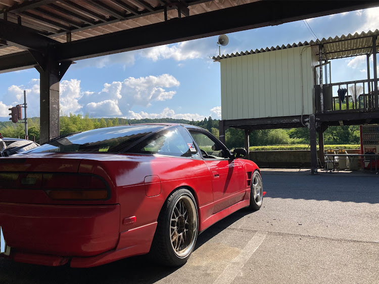 ケンさんが投稿した180SX・６月もよろしくお願いします・アライブフーン・ドリフト走行会に関するカスタム事例の投稿画像1枚目