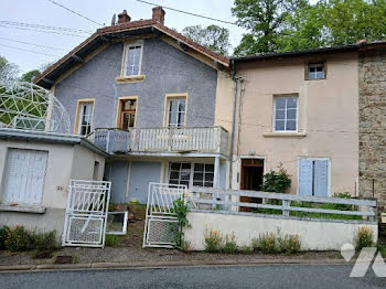 maison à Saint-Jean-la-Vêtre (42)