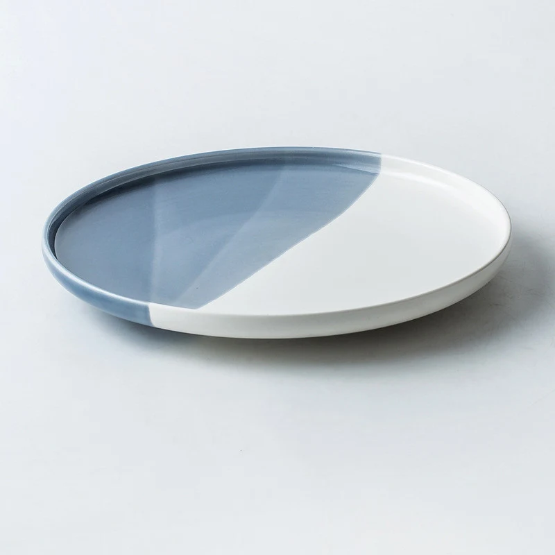 Assiettes en céramique quatre couleurs pour pâtes, pizza, steak, etc. Vaisselle de table pour restaurant, couleur unie, style occidental en option.